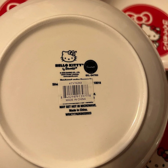 NEW Sanrio Set of 4 Hello Kitty Bow Japan 9" Wide Ceramic Bowls - Picture 3 of 5